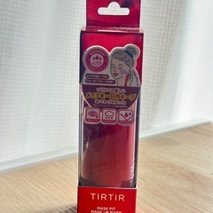 ハンドクリーム、プライマー、コンシーラーのセットの画像