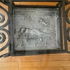 アンティークガラスのテーブルの画像