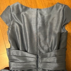 お呼ばれドレスの画像