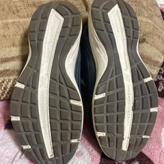 ニューバランススニーカーの画像