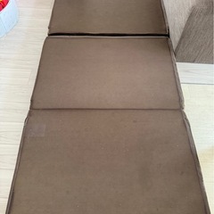 ニトリ　高反発三つ折りマットレス　厚さ10cm　シングル　ブラウン　茶色の画像