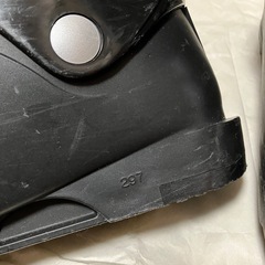 atomic　スキーブーツの画像