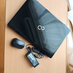 Fujitsuノートパソコン②の画像