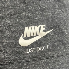 NIKE ショートパンツ Lの画像