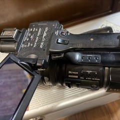 ソニー業務用HDVカムコーダー「HVR-Z5J」の画像