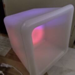 超お洒落　ライト　虹色　ディスプレイ　照明　シーリングライトの画像