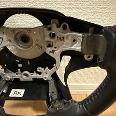 ランドクルーザープラド純正ステアリングの画像