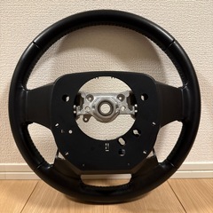 ランドクルーザープラド純正ステアリングの画像