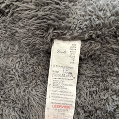 フード付きダウンジャケットの画像