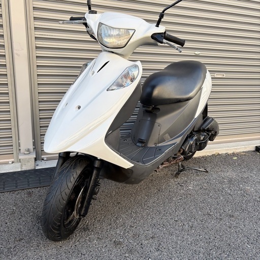 4379.定番人気アドレスv125 バッテリー、シート新品千葉県柏市即日配送