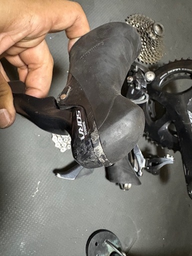 送料込】Shimano SORA (2x9)R3000 コンポセット(傷有) Shimano SORA R3000(2x9) コンポセット