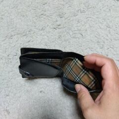 バーバリーの財布の画像