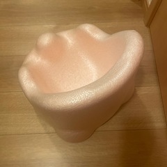 終了　
リッチェル　ひんやりしないお風呂チェアの画像