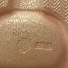 終了　
リッチェル　ひんやりしないお風呂チェアの画像