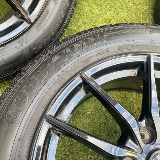 215/60R17 スタッドレスタイヤ