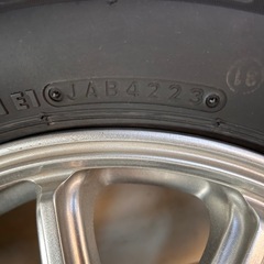 スタッドレスタイヤ145/80/R13ブリヂストンの画像