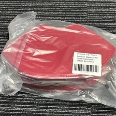 クリニーク　リップ型ポーチ　ノベルティ　コスメポーチ　CLINIQUE 小物入れの画像