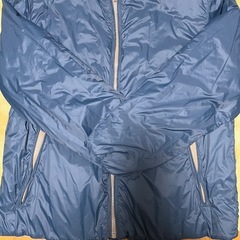 新品未使用ダウンジャケットリバーシブルMサイズの画像