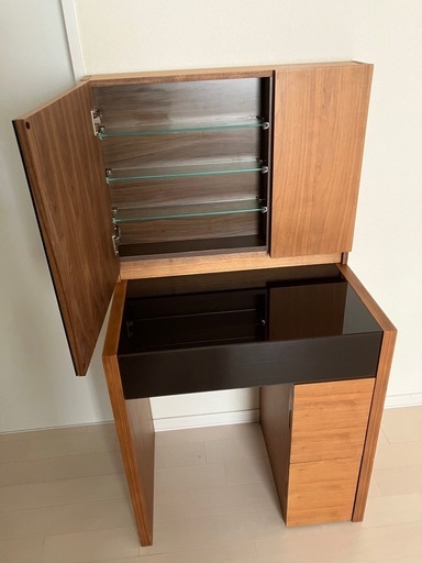 ショップ 小樽 モーダエンカーサ ドレッサー 天然木 ガラス