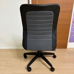オフィスチェアの画像