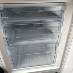 Hisense 冷蔵庫 HR-D1701W ホワイト 175L 2023年製の画像