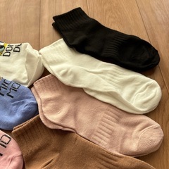 【新品未使用】ジュニア靴下11足　18-20cmの画像