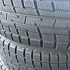 スタッドレスタイヤの画像