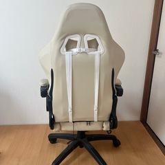 ゲーミングチェアの画像