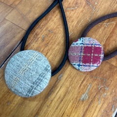 くるみボタンヘアゴム四本セットの画像