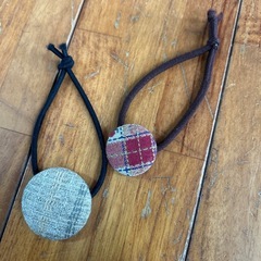 くるみボタンヘアゴム四本セットの画像