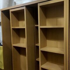 スライド式本棚の画像