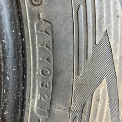 225/60R18   ヨコハマ　スタッドレスタイヤ　4本  21年製の画像