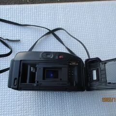 フェルム　コンパクトカメラ　２台の画像