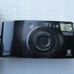 フェルム　コンパクトカメラ　２台の画像