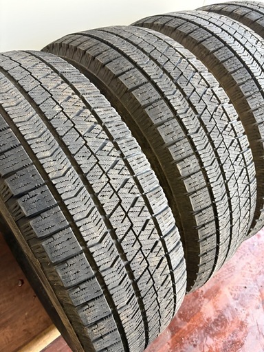215/65/16冬VRX2