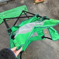 折りたたみイスの画像