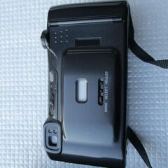 フェルム　コンパクトカメラ　２台の画像