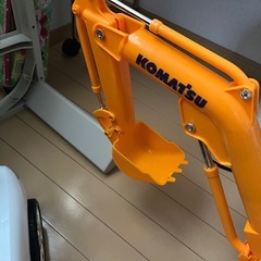 子供用ショベルカー電動の画像