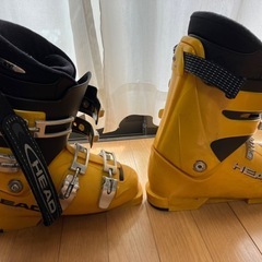 スキーブーツの画像