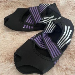 ヨガソックス 滑り止め 立体縫製 クロスバンド 室内運動用の画像