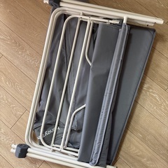 着替え・オムツ替え台の画像