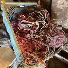 漁業用と思われるネットの画像