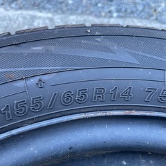 4本セット 日本製スタッドレス ヨコハマタイヤ 軽自動車全般 2022年製 冬タイヤの画像