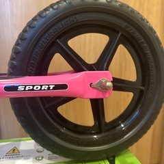 【美品•箱付】ストライダー　ピンクの画像