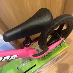 【美品•箱付】ストライダー　ピンクの画像