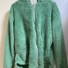 新品モコモコパーカーの画像