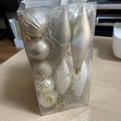 クリスマスオーナメント　ゴールドの画像