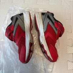 男の子シューズ18センチの画像