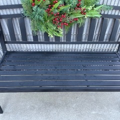 屋外ガーデンベンチの画像