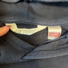 男の子パーカー130センチの画像